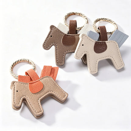 Magnetic Horse Clip for Hats and Bags – Cute Portable Travel Accessory