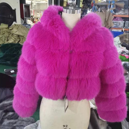 Tailored faux fur coat with hood for autumn and winter clothing