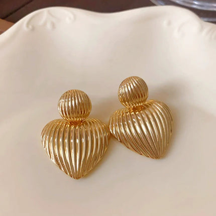 Natural Shell Heart Earrings – Boho Beach Dangle Earrings for Women & Girls