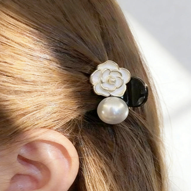 Set of 2 Vintage-Style Camellia Mini Hair Clips – Elegant Hairpins for Women’s Princess Hairstyles