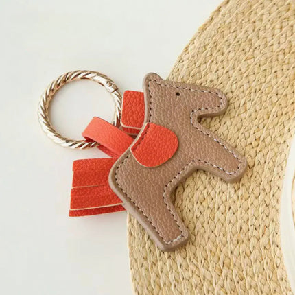 Magnetic Horse Clip for Hats and Bags – Cute Portable Travel Accessory